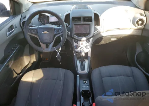 2014 Chevrolet Sonic Lt z USA, uszkodzony, nr VIN 1G1JC5SH1E4238959